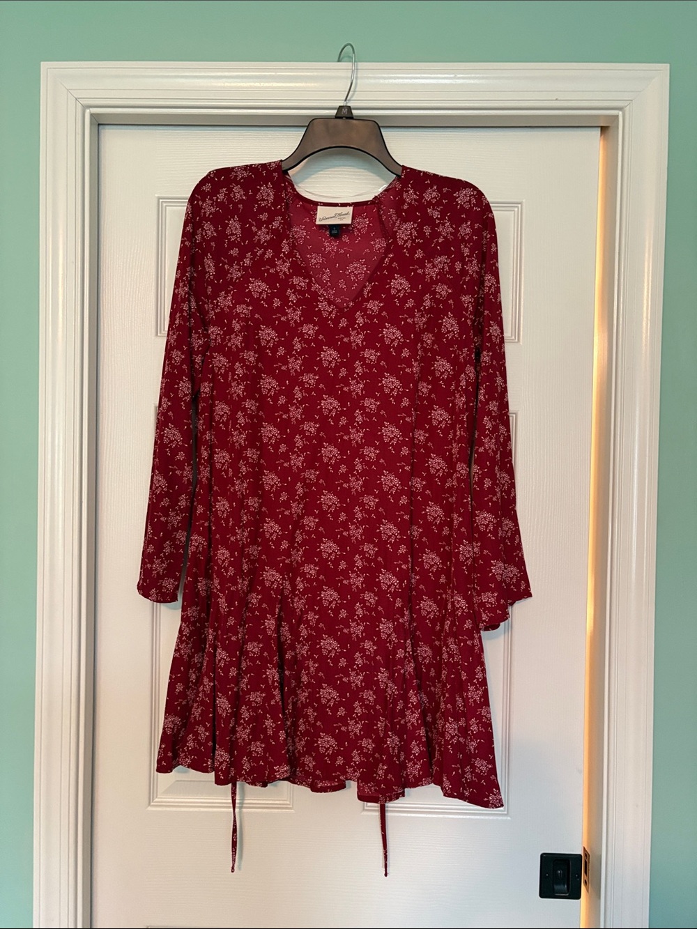 Universal Thread Burgundy Floral Long-Sleeve V-Neck Swing Dress